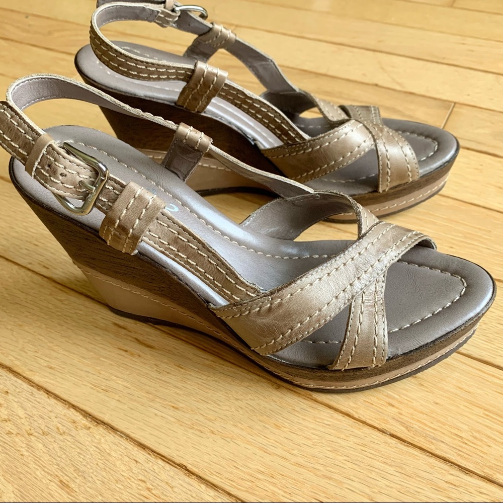 Bos & Co Taupe Leather Wedge Heel Sandal
